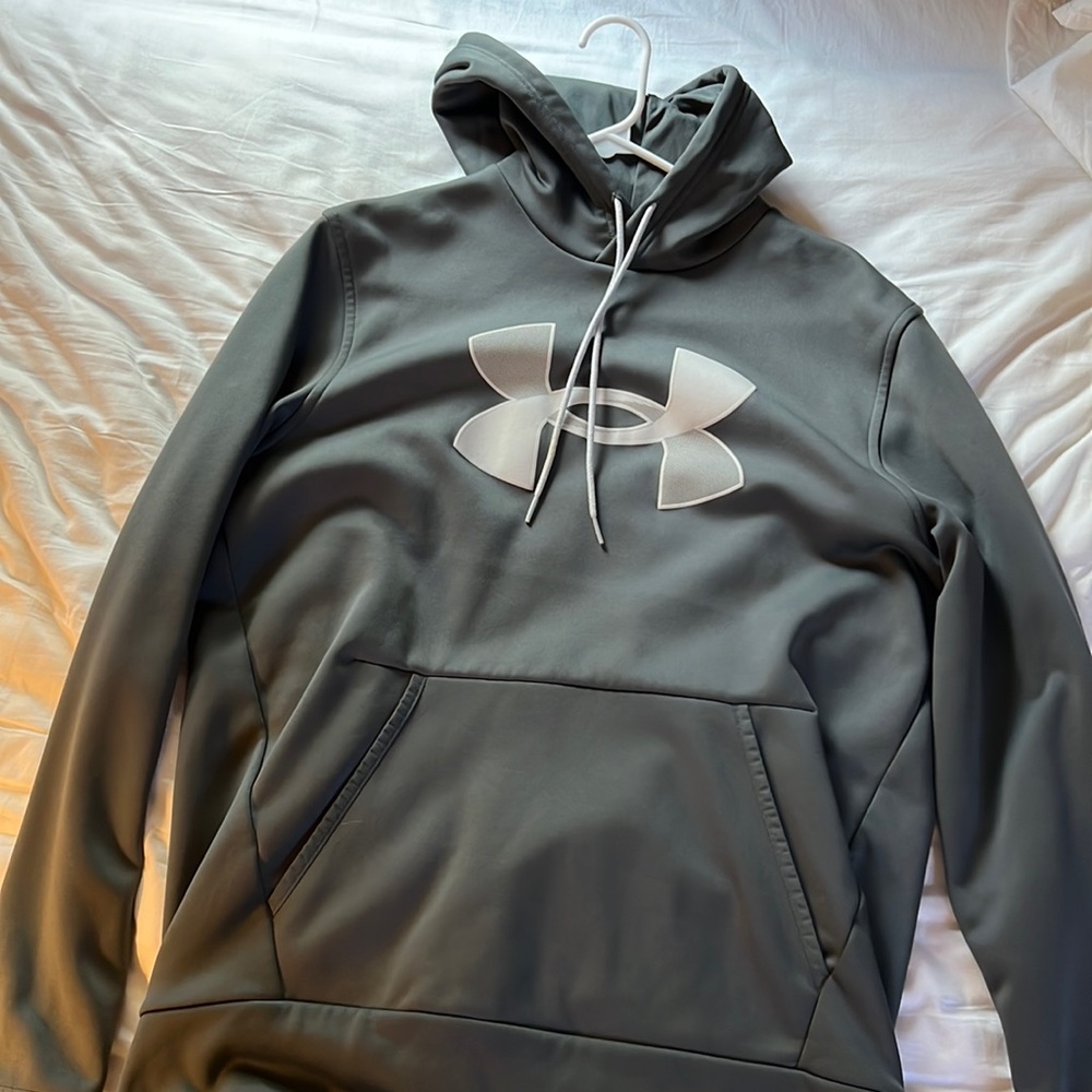 Under Armor men’s hoodie